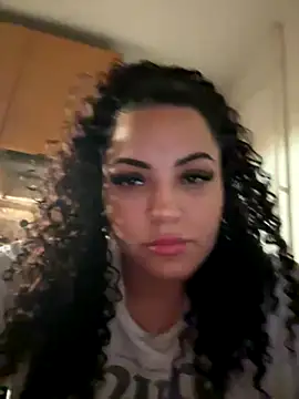 sexybunny18255 online show from September 19, 2025, 8:13 pm