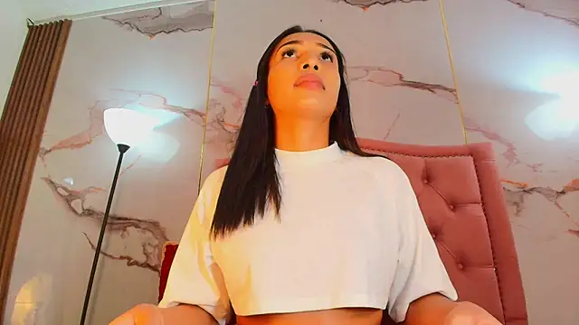 AlyaThompson online show from April 25, 2026, 4:37 am