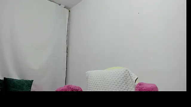 Sandy-13 online show from October 31, 2025, 8:22 am