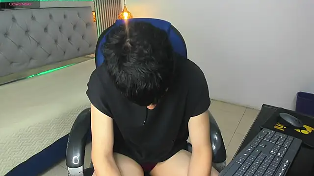 SamBlack  online show from June 19, 2026, 1:39 pm