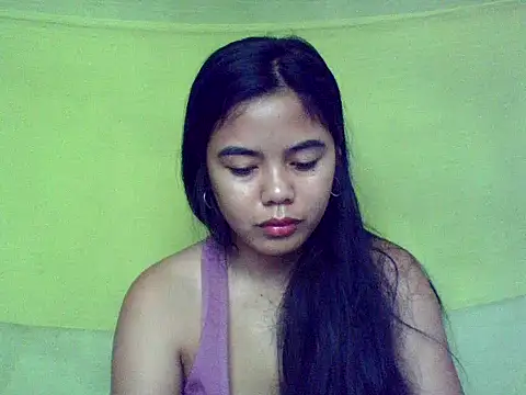 sweet heaven00 online show from October 15, 2025, 1:04 am