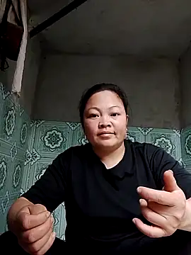 MaySweetb online show from December 15, 2025, 4:29 am