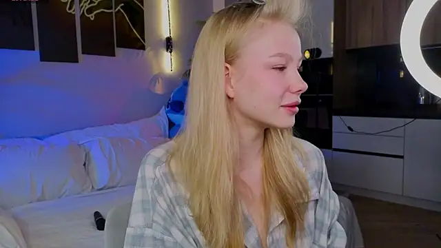 Snapshot of emilyshepar_d chatting on April 16, 2026, 3:29 am emilyshepar d online show from April 16, 2026, 3:29 am