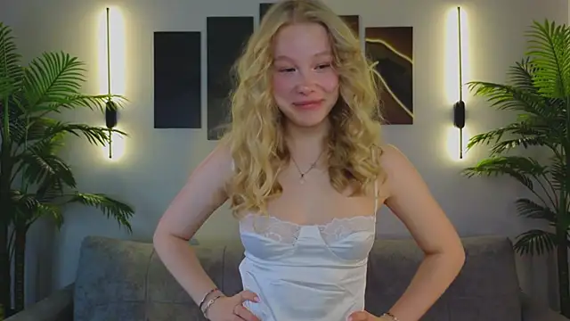 Snapshot of emilyshepar_d chatting on October 1, 2025, 2:06 am emilyshepar d online show from October 1, 2025, 2:06 am