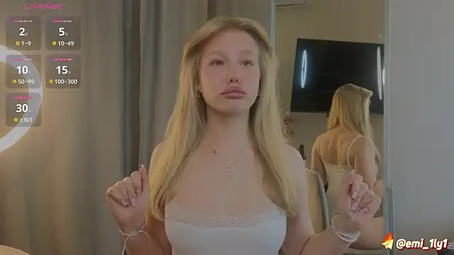 Snapshot of emilyshepar_d chatting on September 15, 2025, 2:01 am emilyshepar d online show from September 15, 2025, 2:01 am