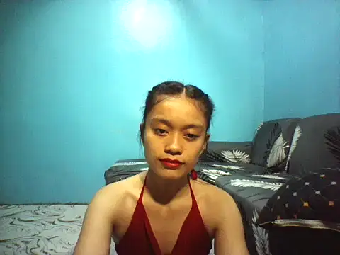 Snapshot of prettymomxoxo chatting on June 7, 2026, 3:28 pm prettymomxoxo online show from June 7, 2026, 3:28 pm