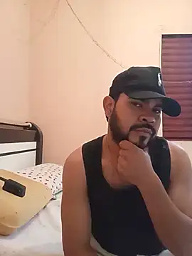 Ricardo3302 online show from July 22, 2026, 7:27 pm