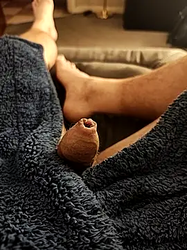 hubbyfun19 online show from September 28, 2025, 6:09 am