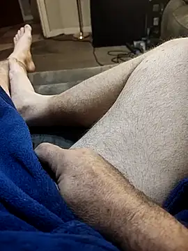 Snapshot of hubbyfun19 chatting on March 13, 2026, 6:07 am hubbyfun19 online show from March 13, 2026, 6:07 am