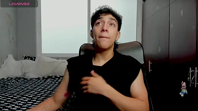 Noxx starkK online show from December 15, 2025, 3:51 pm