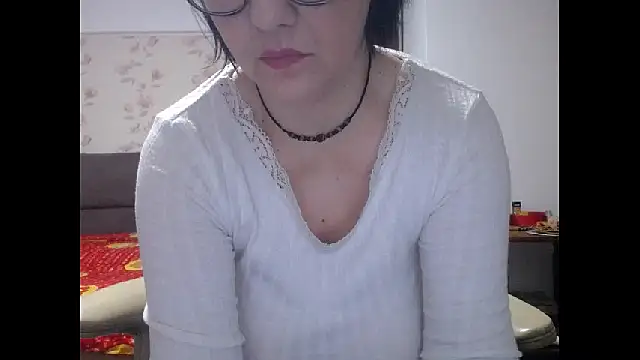 Mary x online show from November 12, 2025, 3:54 am