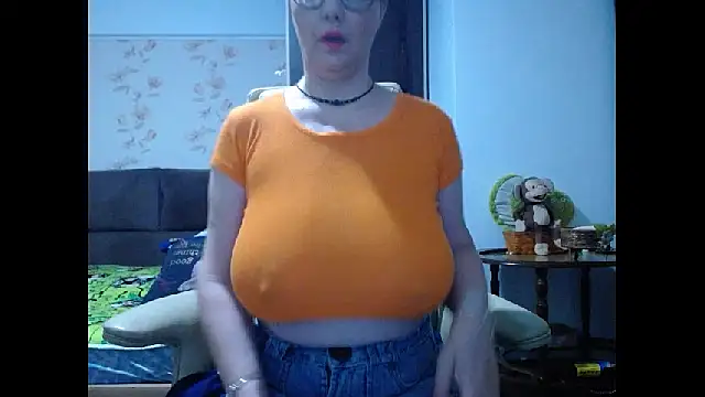 Mary x online show from June 17, 2026, 3:17 am