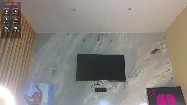 miss bubbles  online show from October 9, 2025, 12:44 am