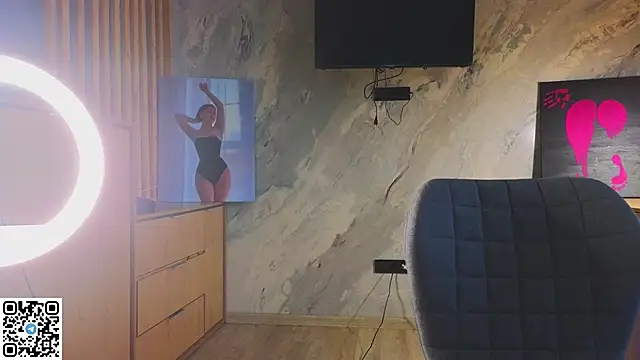 miss bubbles  online show from November 8, 2025, 2:37 am