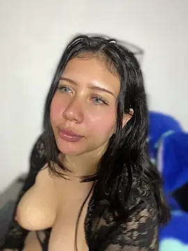 snow doll online show from April 24, 2026, 2:35 am
