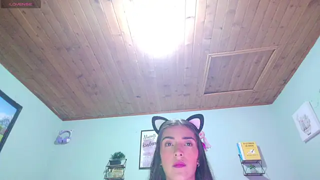 Snapshot of angelic_coral chatting on March 13, 2026, 1:10 am angelic coral online show from March 13, 2026, 1:10 am