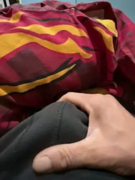 Snapshot of adiluci1 chatting on March 21, 2026, 7:29 pm adiluci1 online show from March 21, 2026, 7:29 pm