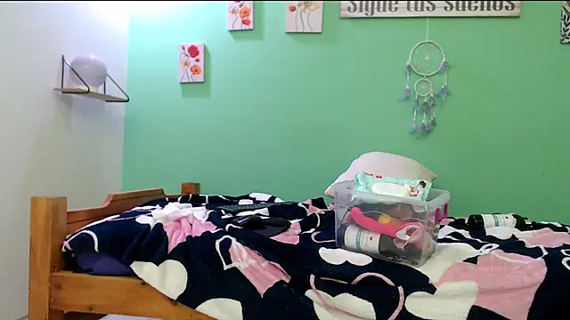 gatitasexygatitasexy online show from December 13, 2025, 8:04 pm