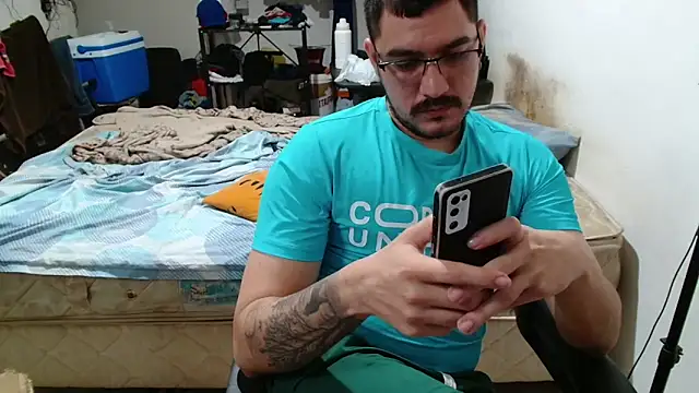 Leonino231 online show from February 28, 2026, 1:33 pm