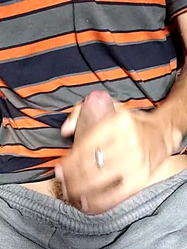 Snapshot of Elvergg1 chatting on September 10, 2025, 3:55 pm Elvergg1 online show from September 10, 2025, 3:55 pm