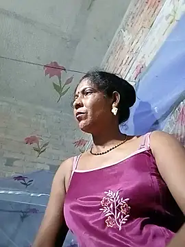 Savita992 online show from June 15, 2026, 7:35 pm