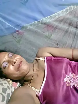Savita992 online show from July 17, 2026, 8:17 pm