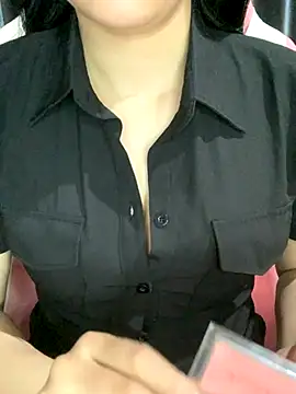 Linhtruong  online show from September 24, 2025, 4:30 am