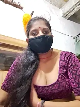 Daisygirl9 online show from June 13, 2026, 4:38 pm