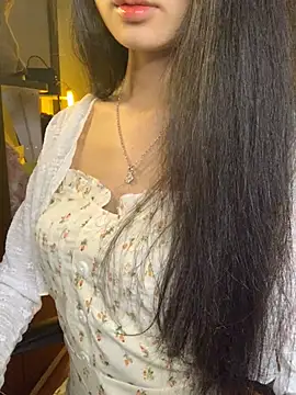 Nhinhi18 online show from March 15, 2026, 4:14 pm