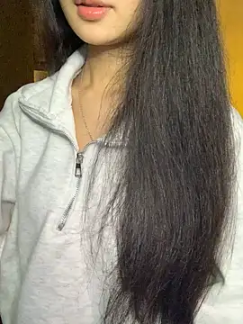 Nhinhi18 online show from February 11, 2026, 5:35 pm