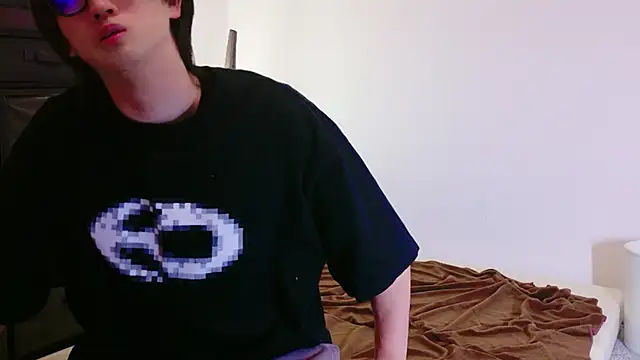 C-4bomb online show from February 14, 2026, 9:42 am