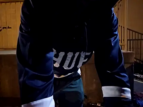 Snapshot of sloppytopkins chatting on September 11, 2025, 7:19 am sloppytopkins online show from September 11, 2025, 7:19 am