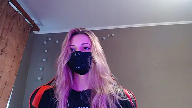 Iris lave online show from October 18, 2025, 2:41 pm