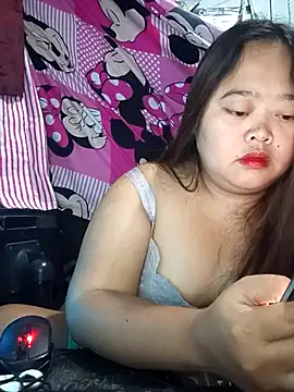 sweetbigtits19 online show from March 19, 2026, 2:00 am