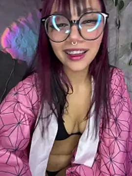 Snapshot of Maddy_w chatting on August 6, 2026, 2:06 am Maddy w online show from August 6, 2026, 2:06 am