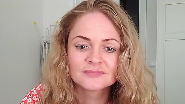 Ginger-bb online show from July 24, 2026, 4:25 pm