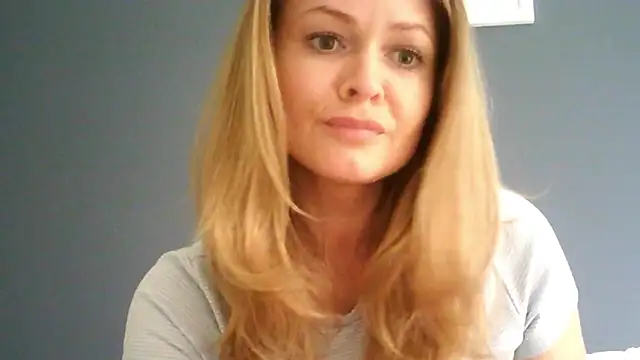 Ginger-bb online show from July 18, 2026, 8:23 am