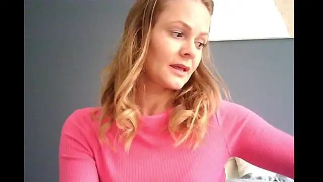 Ginger-bb online show from September 15, 2025, 7:20 am