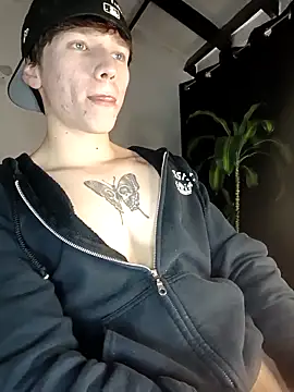 Logan sixxer online show from November 23, 2025, 9:14 pm