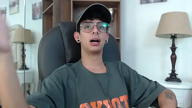 Ibratxandy online show from May 4, 2026, 7:06 pm