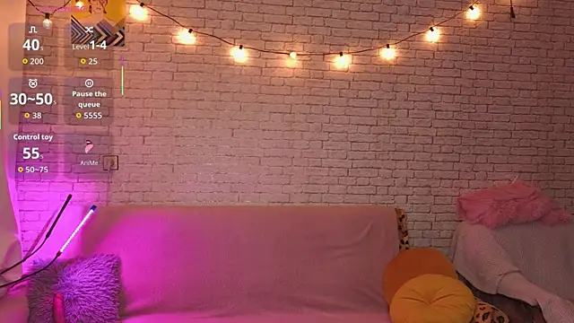 ReginaFoXXXy online show from November 19, 2025, 11:21 am