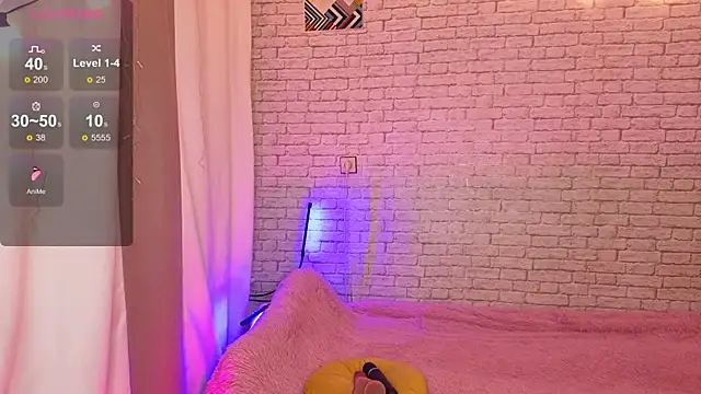 ReginaFoXXXy online show from January 13, 2026, 9:02 am