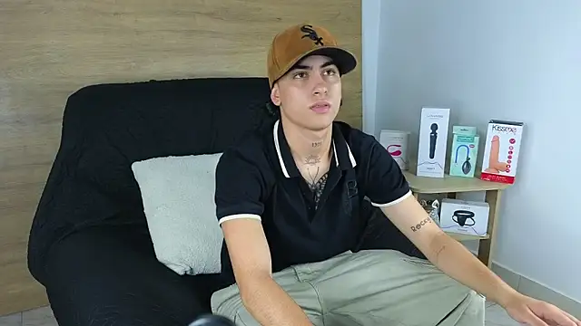 Snapshot of Stiven_Benet_ chatting on November 12, 2025, 9:07 pm Stiven Benet online show from November 12, 2025, 9:07 pm