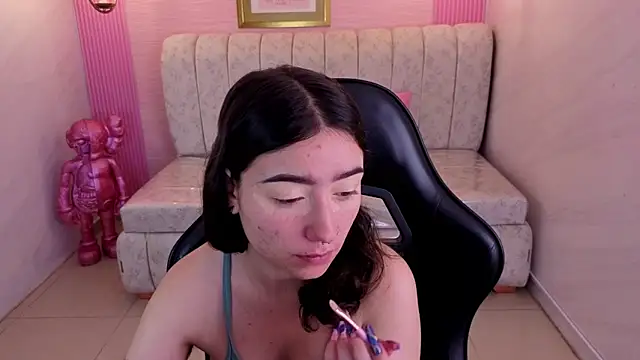 venuss09 s online show from June 11, 2026, 1:08 pm