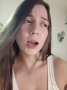 Arianna Moss online show from June 10, 2026, 11:28 pm