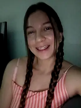 Arianna Moss online show from November 4, 2025, 1:53 am