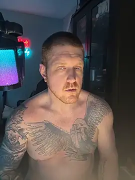 CloudyKingG online show from April 24, 2026, 2:52 pm