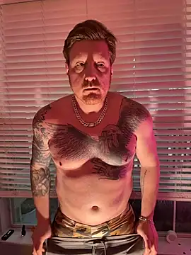 CloudyKingG online show from March 17, 2026, 12:52 pm