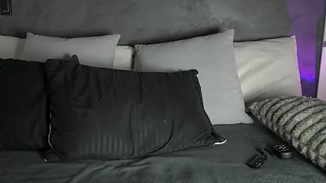 Snapshot of joesteel chatting on February 19, 2026, 11:45 pm joesteel online show from February 19, 2026, 11:45 pm