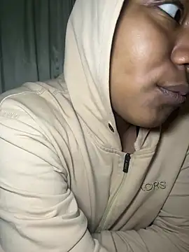 chocolatito-ho online show from March 7, 2026, 3:35 am